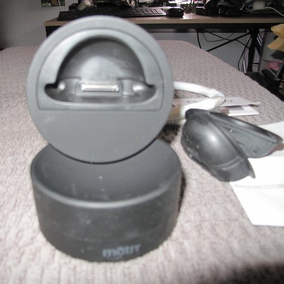 Motrr GL1-0KUN Galileo - App Controlled iOS Robotic Dock for Face Tracking - Picture 3 of 10